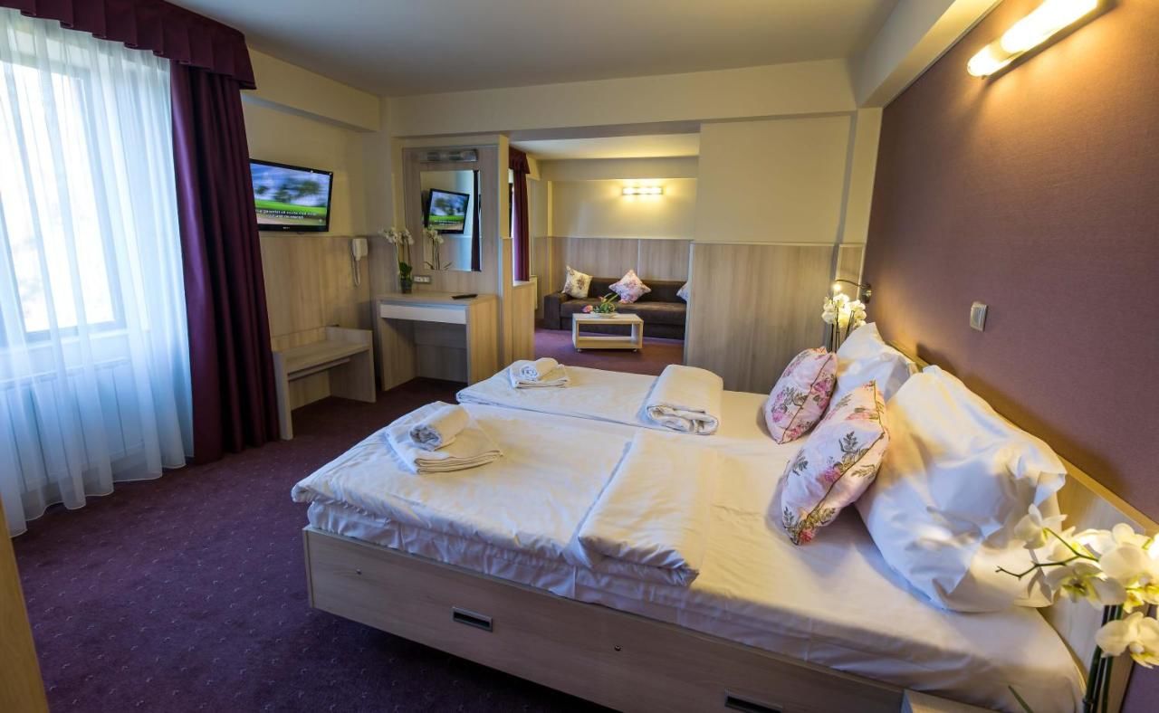 Отель Eden Grand Resort Предял