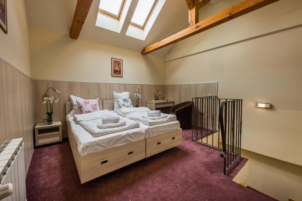 Отель Eden Grand Resort Предял