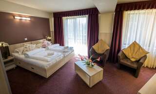 Отель Eden Grand Resort Предял Улучшенный двухместный номер с 1 кроватью-5